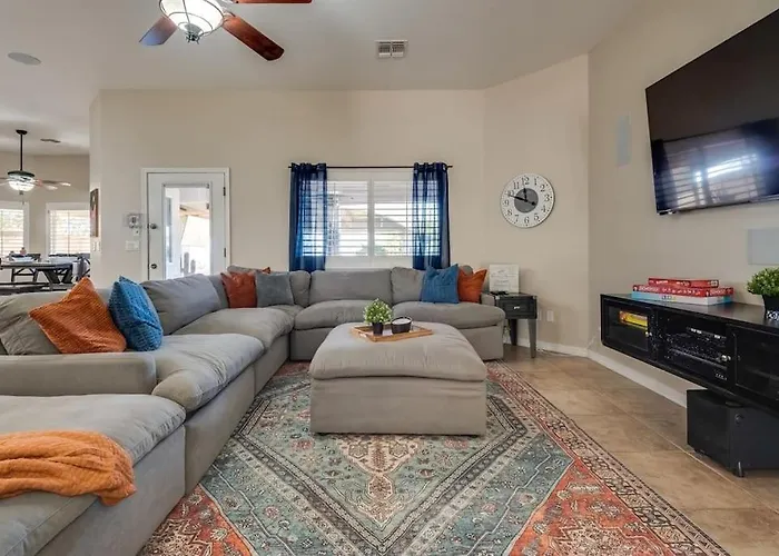 Peruvian-4 Bed Desert Oasis -pool, Hot-tub &outdoor Kitchen * Lake Havasu City