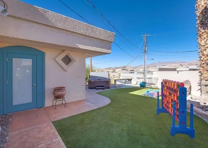 Holiday home Peruvian-4 Bed Desert Oasis -pool, Hot-tub &outdoor Kitchen *