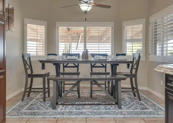 Peruvian-4 Bed Desert Oasis -pool, Hot-tub &outdoor Kitchen Lake Havasu City