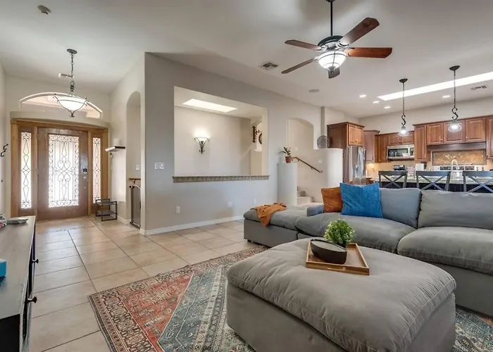 Peruvian-4 Bed Desert Oasis -pool, Hot-tub &outdoor Kitchen Lake Havasu City
