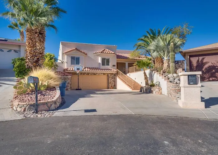 Peruvian-4 Bed Desert Oasis -pool, Hot-tub &outdoor Kitchen Holiday home Lake Havasu City
